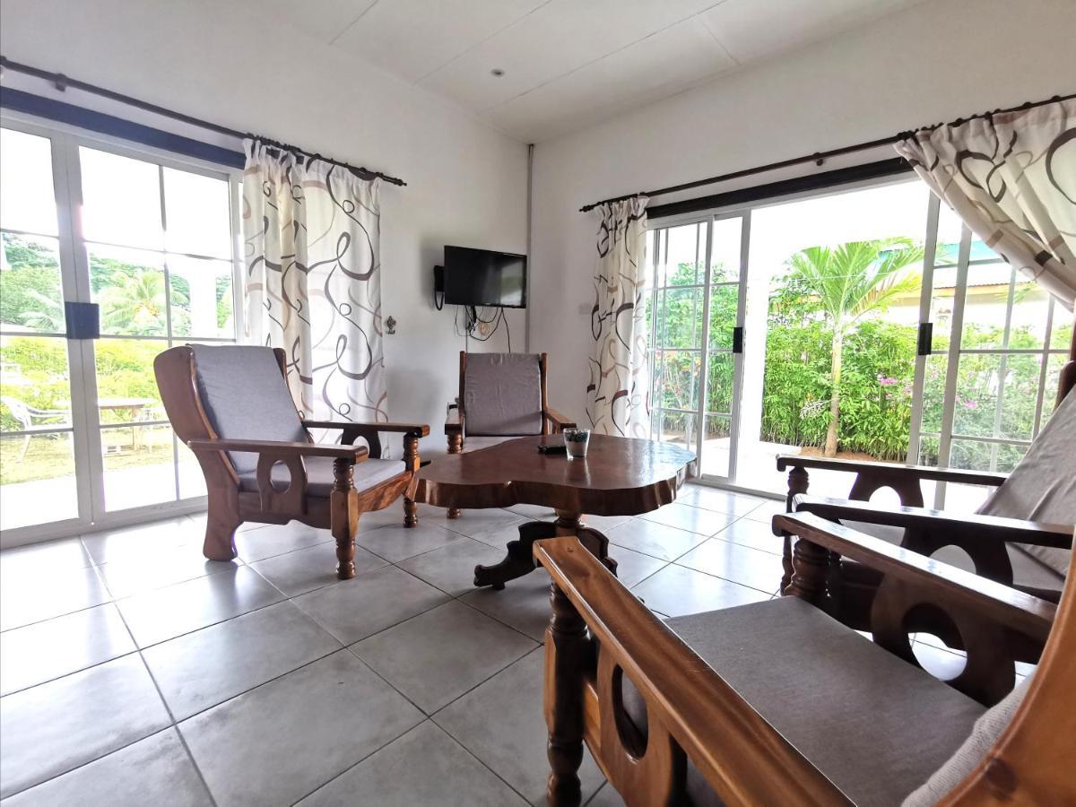 Chez Marva Grande Villa Coco 3 A 12 Personnes La Digue Exterior photo
